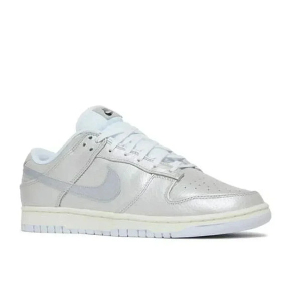 Nike Mens Dunk Low SE Sneakers Low Top Lace Up Gray/Silver Size 9.5 DX3197-095 main image 4